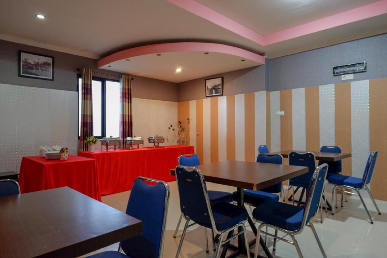 Reddoorz Near Citraland Waterpark Kendari Hotell Lepoleop Eksteriør bilde