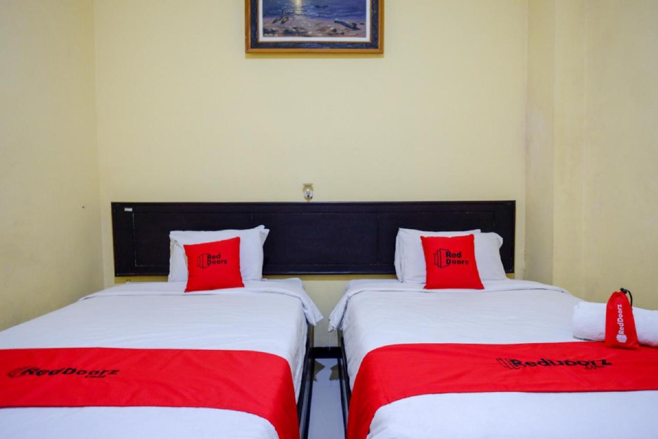 Reddoorz Near Citraland Waterpark Kendari Hotell Lepoleop Eksteriør bilde