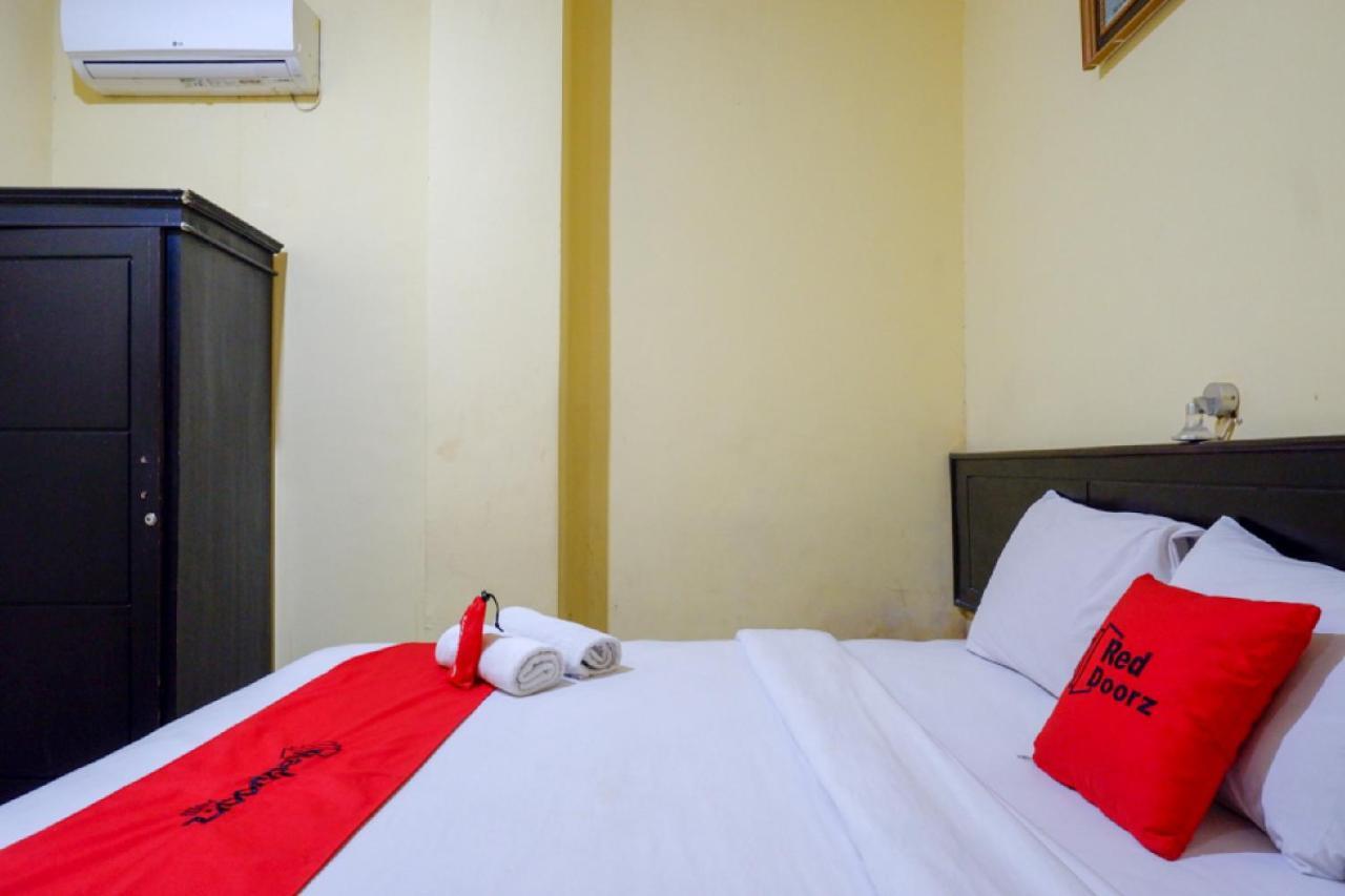 Reddoorz Near Citraland Waterpark Kendari Hotell Lepoleop Eksteriør bilde