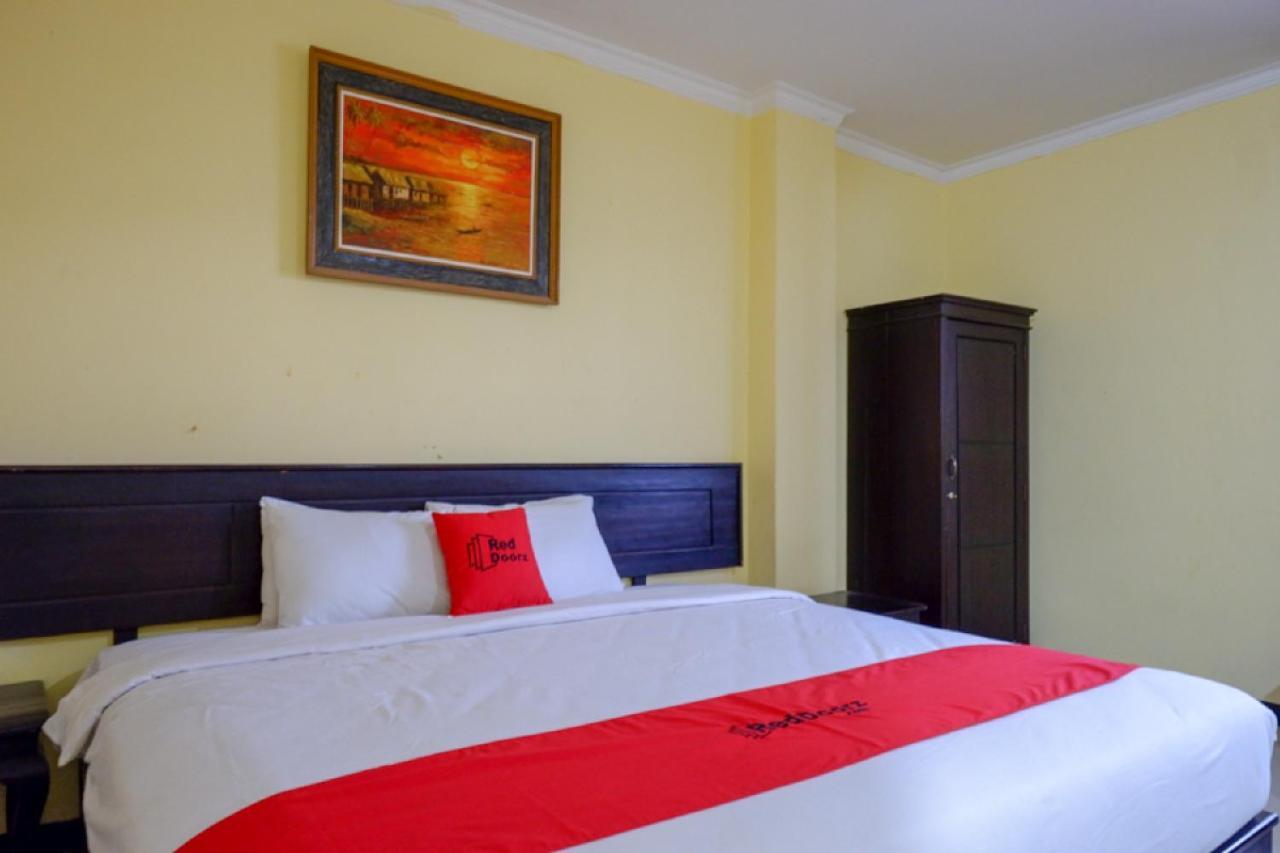 Reddoorz Near Citraland Waterpark Kendari Hotell Lepoleop Eksteriør bilde