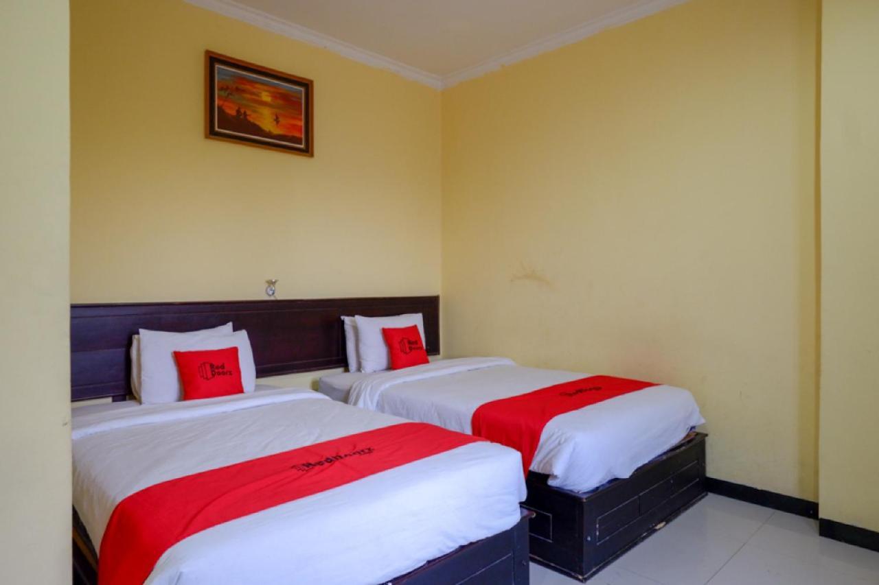 Reddoorz Near Citraland Waterpark Kendari Hotell Lepoleop Eksteriør bilde