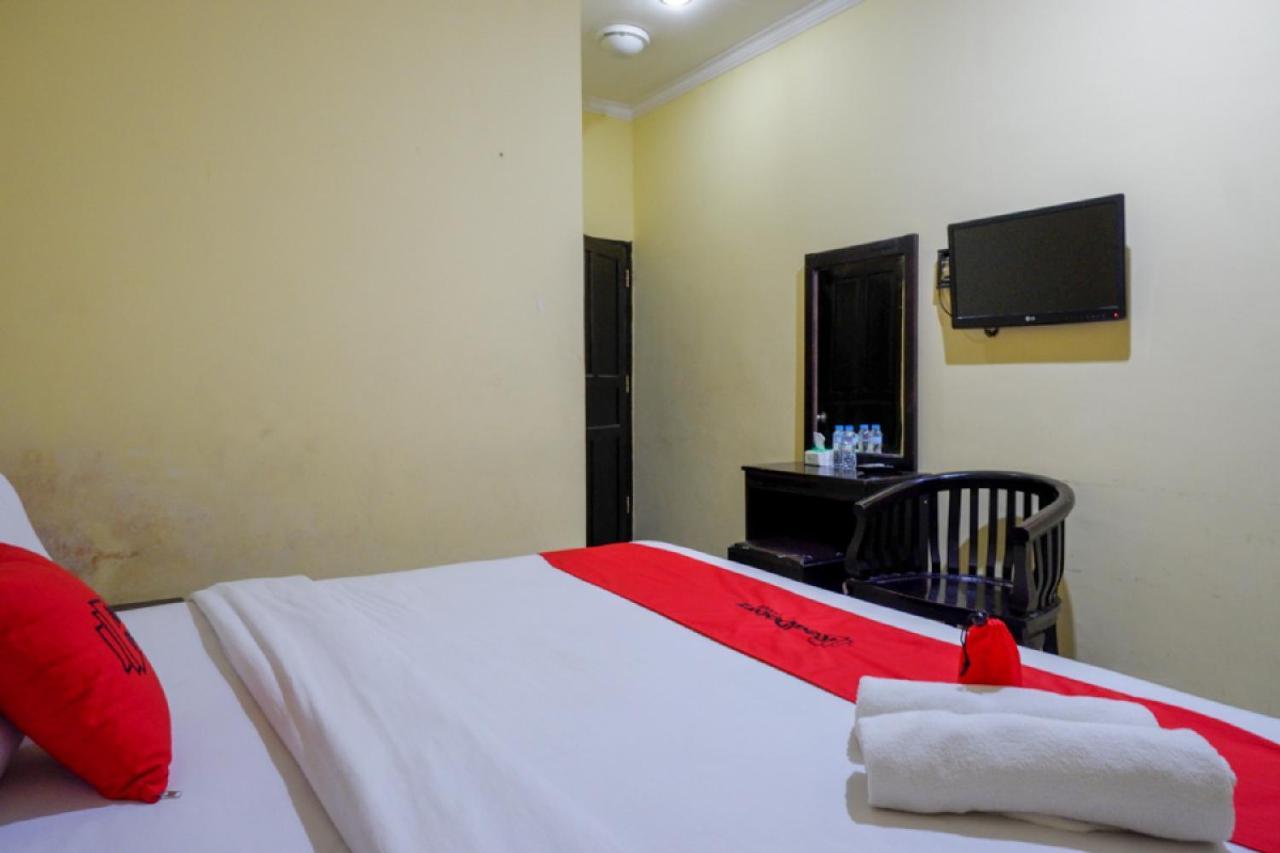 Reddoorz Near Citraland Waterpark Kendari Hotell Lepoleop Eksteriør bilde